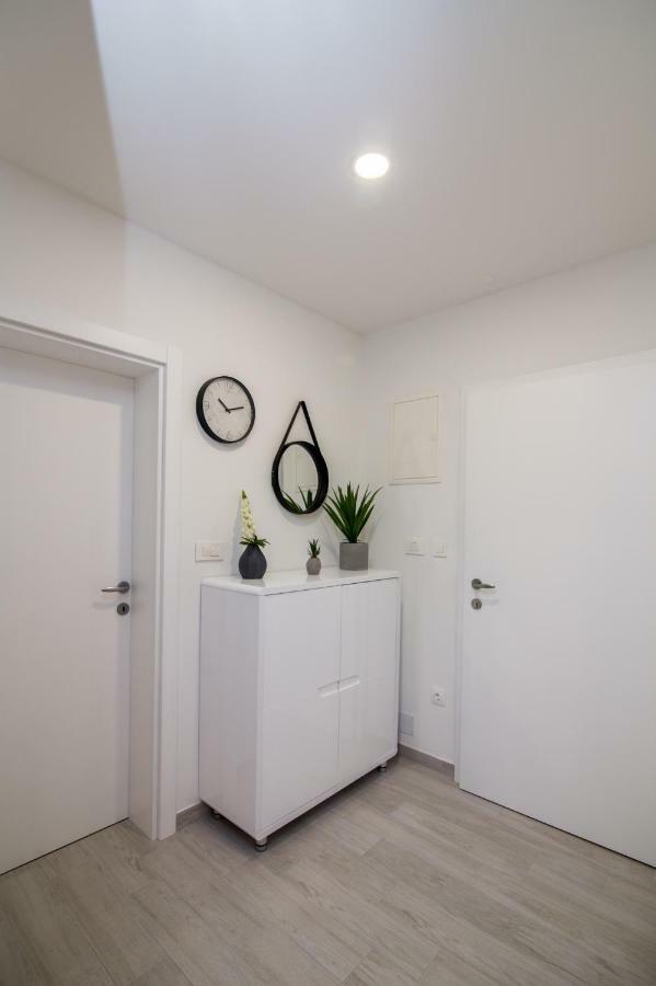 Fk Apartments Pakoštane Kültér fotó