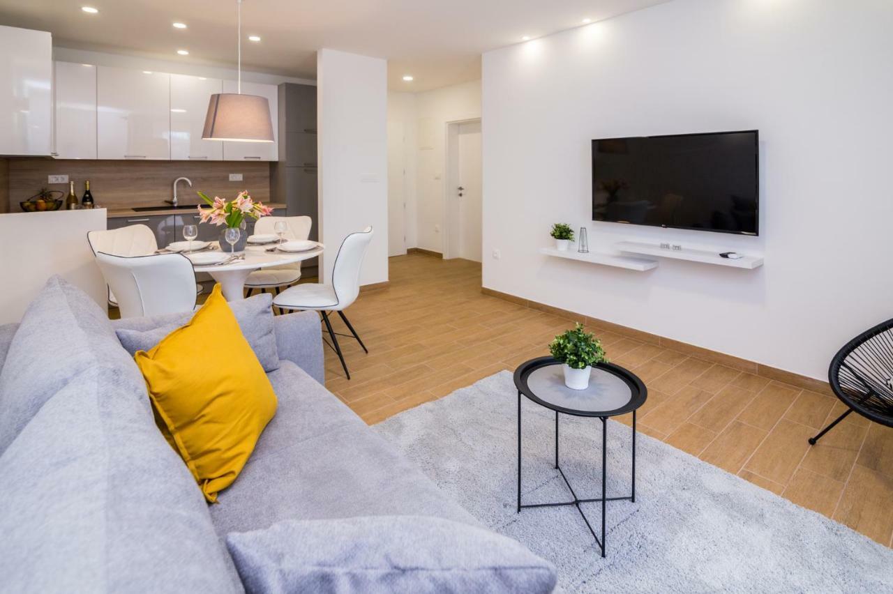 Fk Apartments Pakoštane Kültér fotó