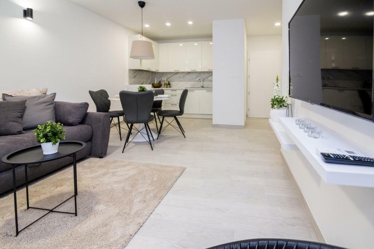 Fk Apartments Pakoštane Kültér fotó